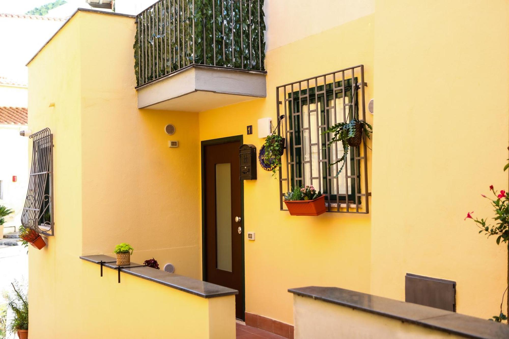 Апартаменты Smart House Ingresso Indipendente- Amalfi Coast Салерно Экстерьер фото